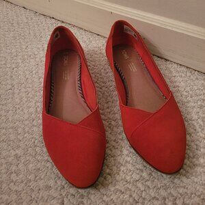 Toms Red Poinsettia Suede Julie Flats, size 11